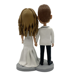 Niestandardowy ślubny bobblehead z białą odzieżą