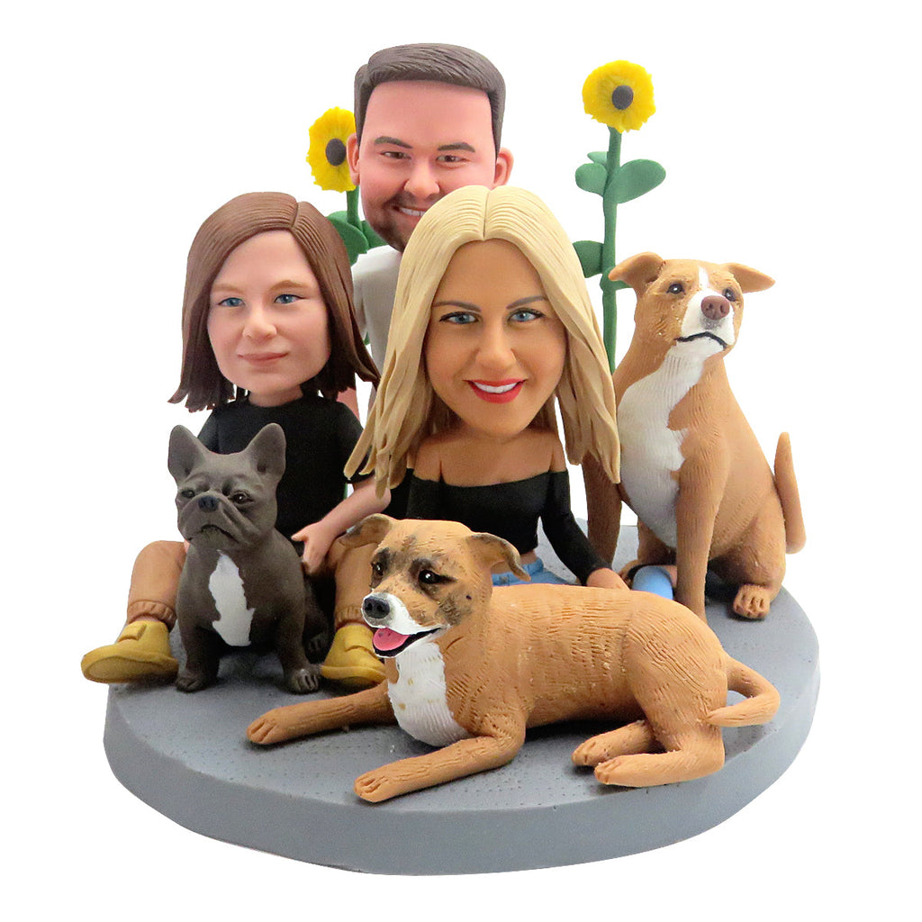 Niestandardowa figurka Bobblehead dla członka rodziny z 3 psami