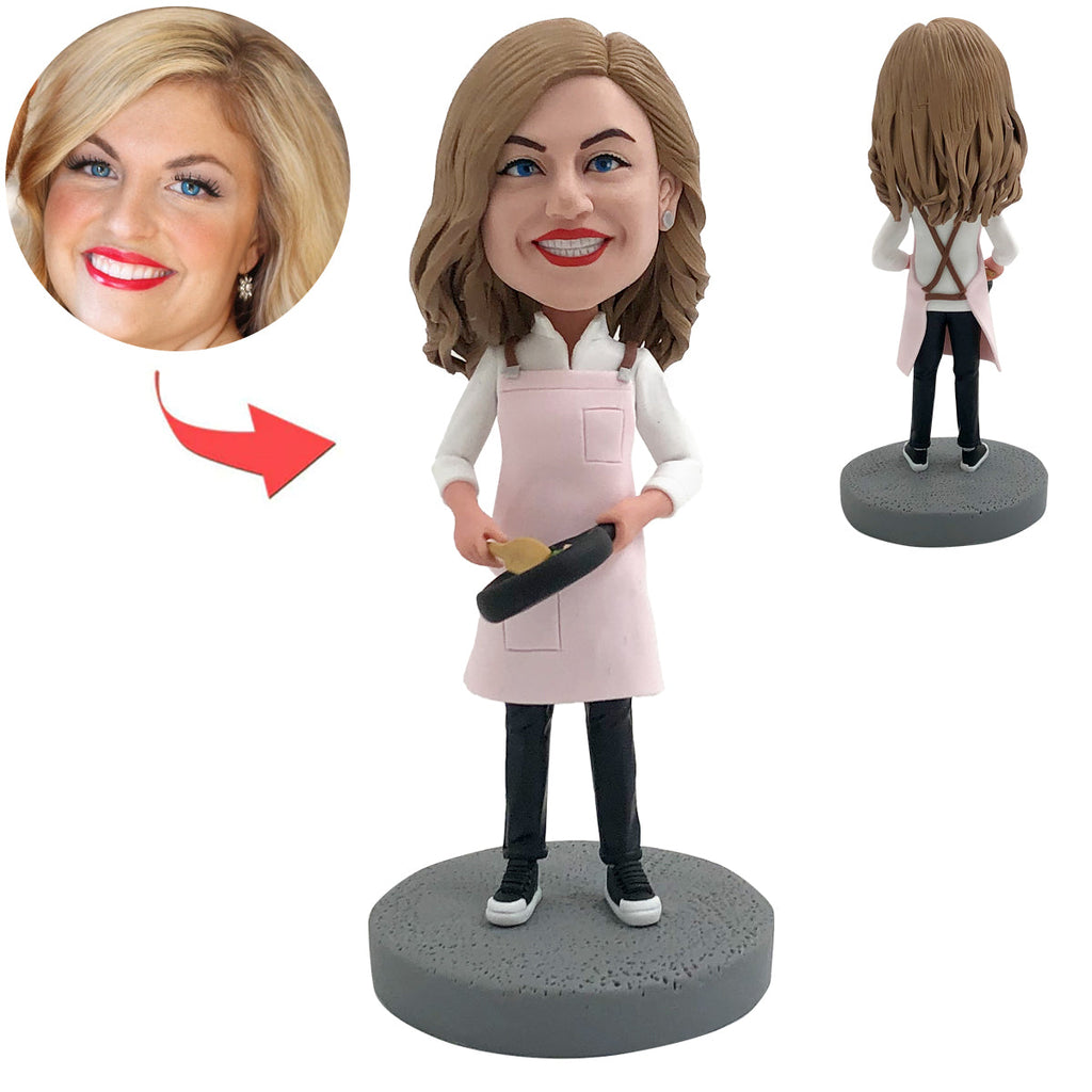 Niestandardowa Bobblehead Gotująca Mama Z Patelnią